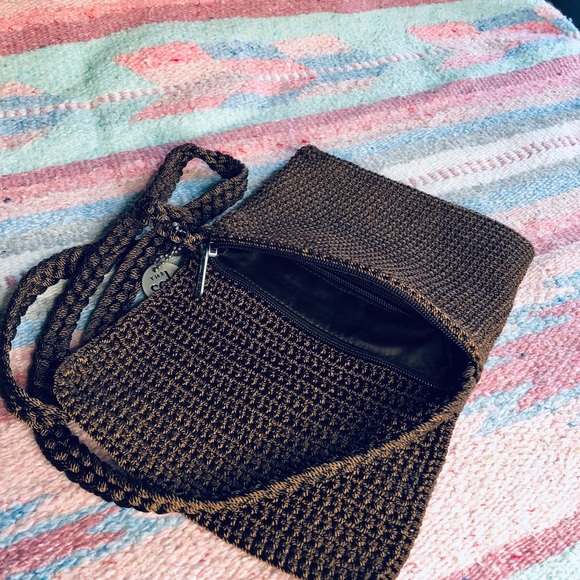 Small Crocheted Handbag - Picture 2 of 3